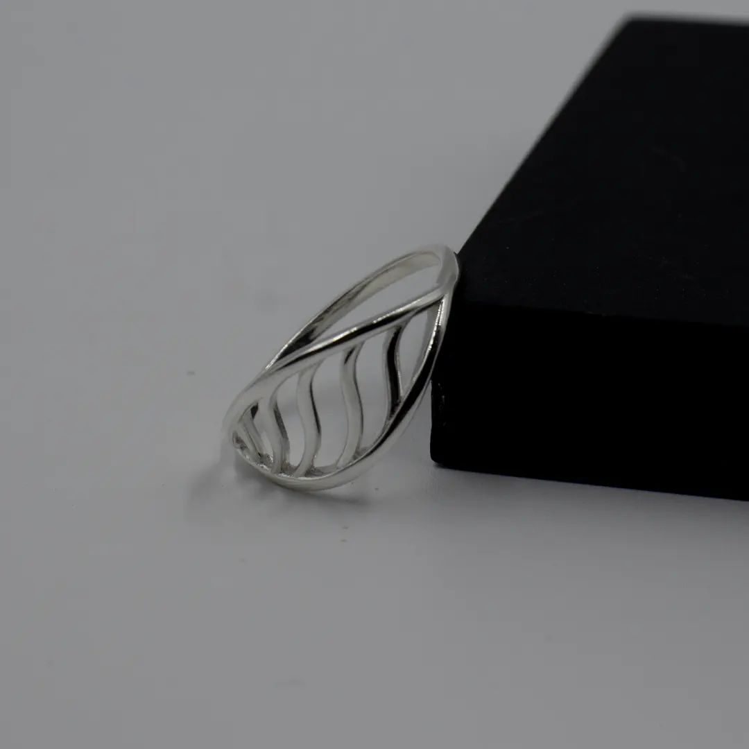 Laurel Ring