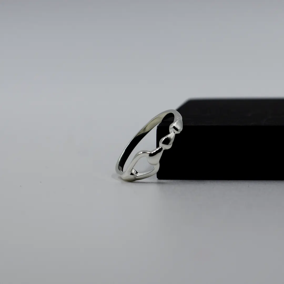 Crest Ring